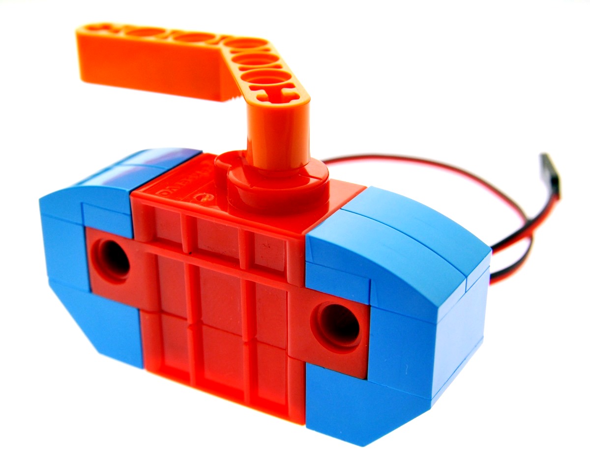 図11-2-1-2.Red motor + LEGO
